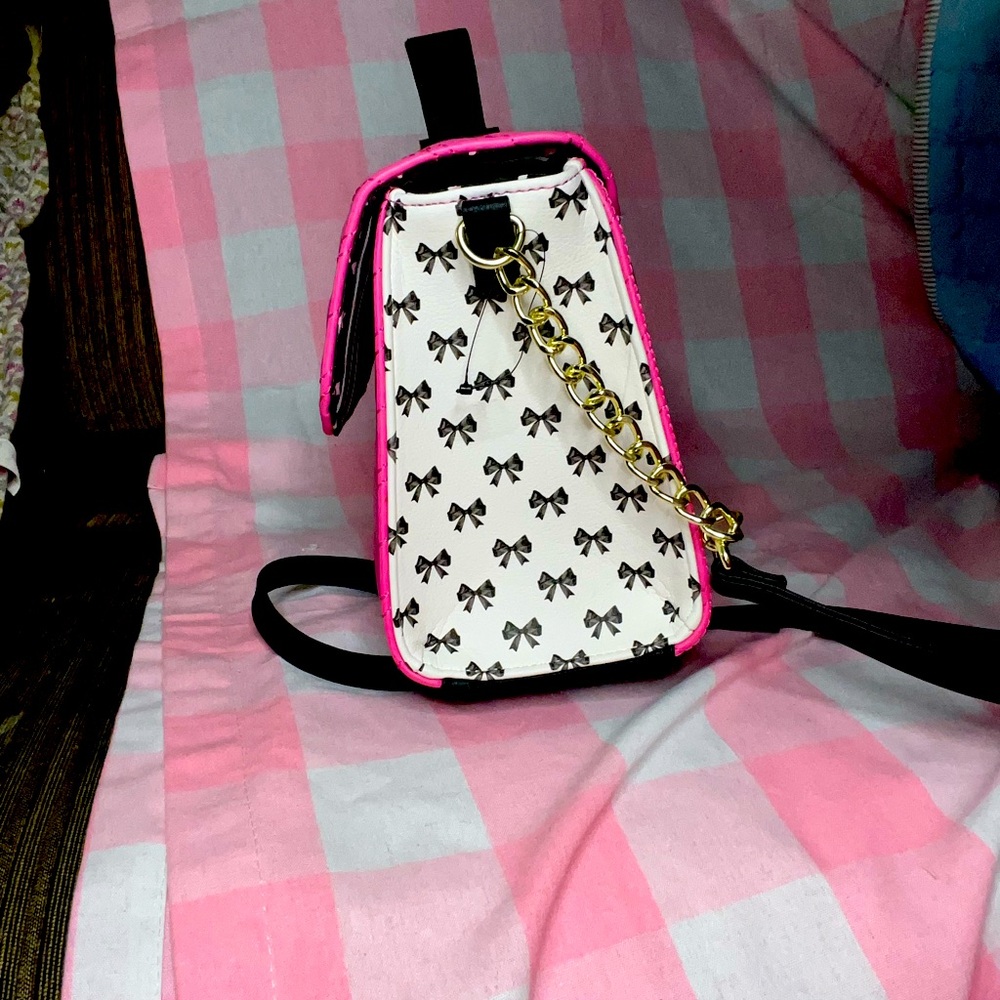 Betsey johnson